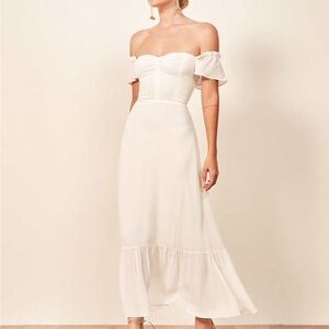 Reformation butterfly Elegant Off-Shoulder White Dress size 6
